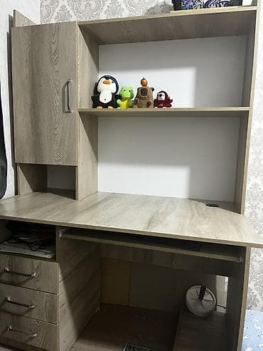 писменные столы: Компьютерный стол, С полками — 1