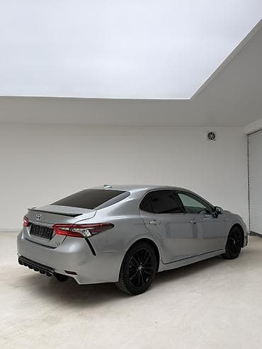 rav4 2010: Toyota Camry: 2021 г., 2.5 л, Гибрид, Седан — 7