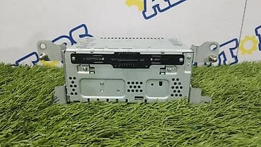 fusion: Ford Fusion v-2.0 hybrid 2013 год, магнитола — 1