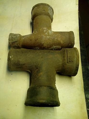 Чугунные тройники для канализации и водоводов диаметр 100 мм,для