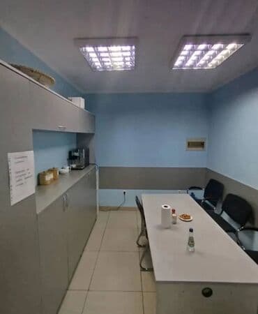 срочно продаю готовые бизнес продуктовый: Сдаю Офис, 141 м², В торговом центре, С отдельным сан узлом, С отдельной кухней — 6
