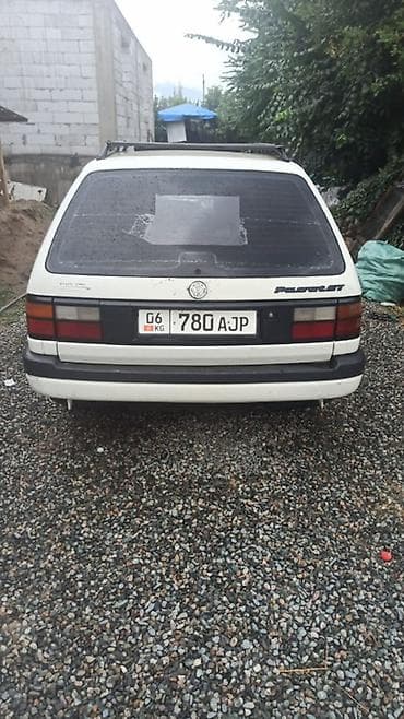 салон на гольф 2: Volkswagen Passat Variant: 1990 г., 2 л, Механика, Газ, Универсал — 3
