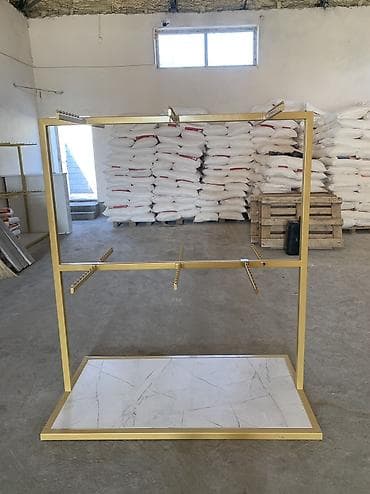 Оборудование для салонов красоты: Вешалка: ширина - 80 см длина - 150 см высота - 170 см длина рабочей — 3