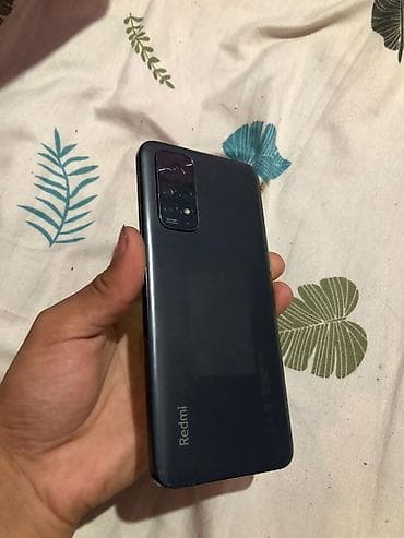 пейджер купить: Смартфон с экраном по центру с вырезом под фронтальную камеру — 2