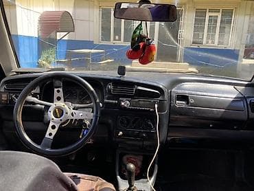 byd plus: Volkswagen Vento: 1992 г., Седан — 5