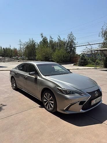kia k2: Lexus ES: 2019 г., Гибрид, Седан — 1