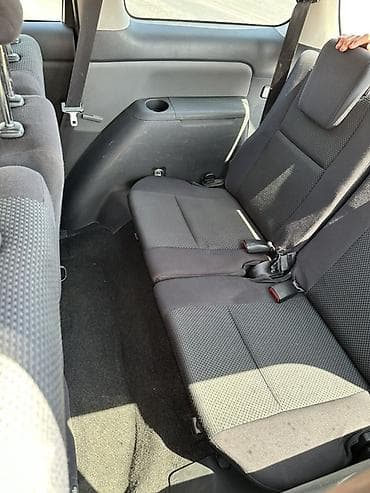 Toyota WISH: 2003 г., 1.8 л, Автомат, Бензин, Универсал — 7