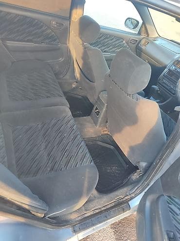 Toyota Caldina: 1997 г., Автомат, Бензин, Универсал — 3