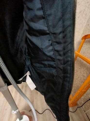 Спецодежда: Фирменная куртка покупали за границей. Размер 44. Качественная и — 2