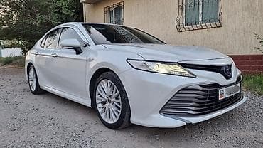 Продажа авто: Toyota Camry: 2017 г., 2.5 л, Вариатор, Бензин, Седан — 2