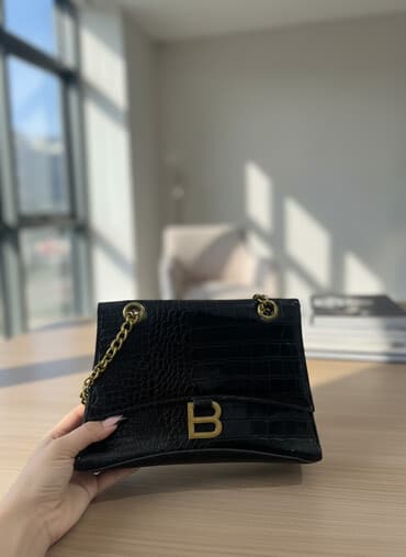 у настоящей женщины должна быть сумка: Классическая сумка, Balenciaga, Материал: Искусственная кожа, Жёсткая конструкция, Женские — 1