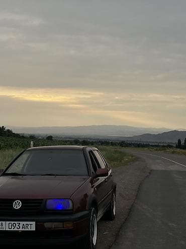 электр авто: Volkswagen Vento: 1992 г., 1.8 л, Кол менен иштөөчү, Бензин, Седан — 6
