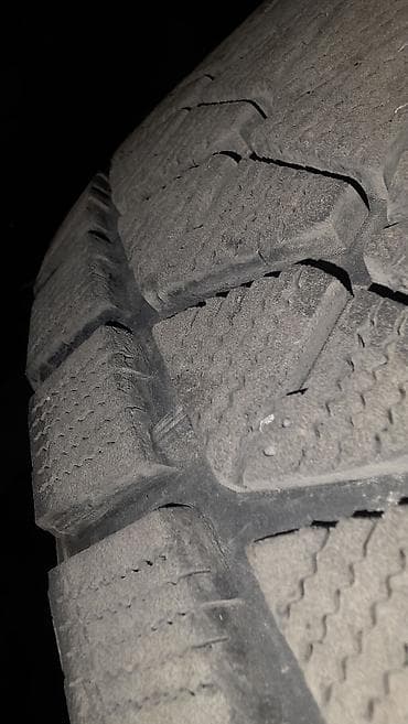 bridgeston: Шины 265 / 60 / R 18, Зима, Б/у, Комплект, Внедорожные (АТ/МТ), Bridgestone — 2