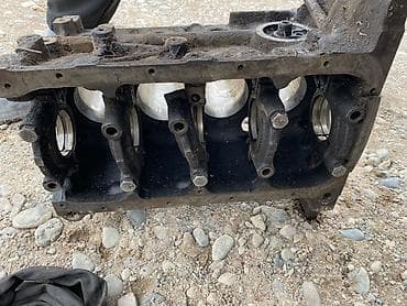 Автозапчасти: Запчаст — 3