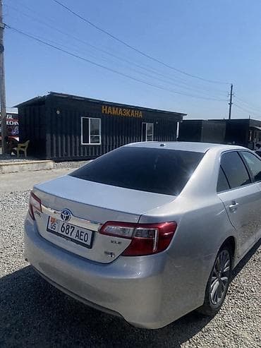 Toyota Camry: 2014 г., 2.5 л, Гибрид, Седан — 4