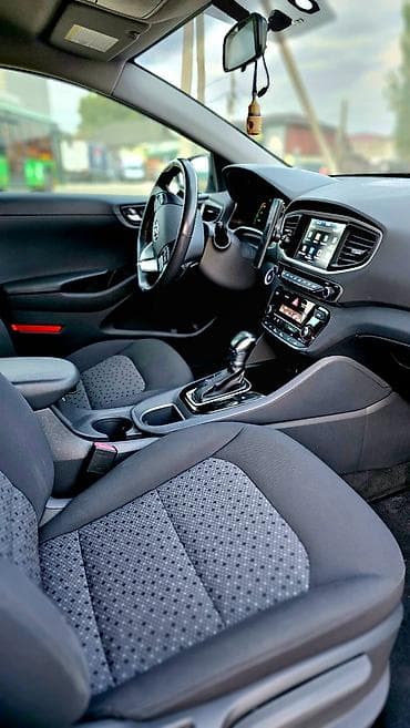 хендай ай 40 хэтчбек: Hyundai Ioniq: 2018 г., 1.6 л, Вариатор, Гибрид, Хэтчбэк — 8