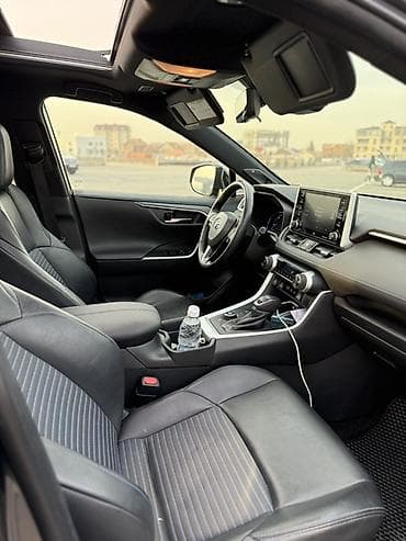 Toyota: Toyota RAV4: 2020 г., 2.5 л, Вариатор, Гибрид, Кроссовер — 7