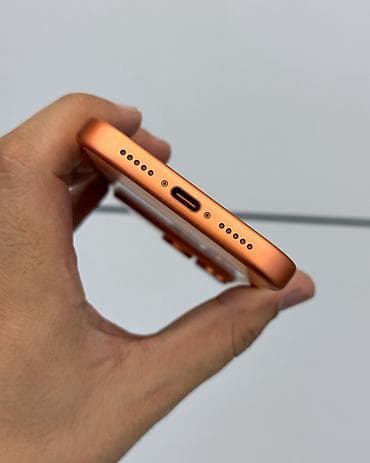 x iphone: IPhone 17 Pro, Б/у, 1 ТБ, Оранжевый, Зарядное устройство, Защитное стекло, Чехол, В рассрочку, 100 % — 6