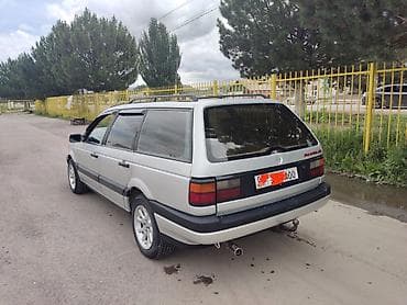 Унаа сатуу: Volkswagen Passat Variant: 1988 г., 1.8 л, Кол менен иштөөчү, Бензин, Универсал — 2
