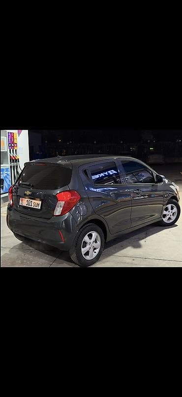 Продажа авто: Chevrolet Spark: 2019 г., 1 л, Вариатор, Бензин — 2