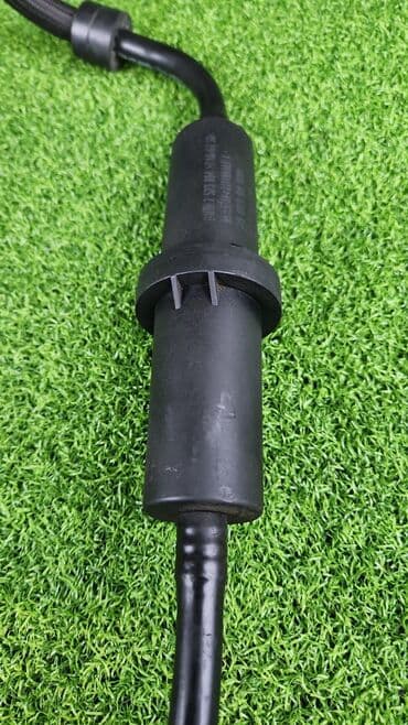 n62: Клапан вентиляции топливного бака Bmw 750I E65 N62B48 2005г. Апрель — 6