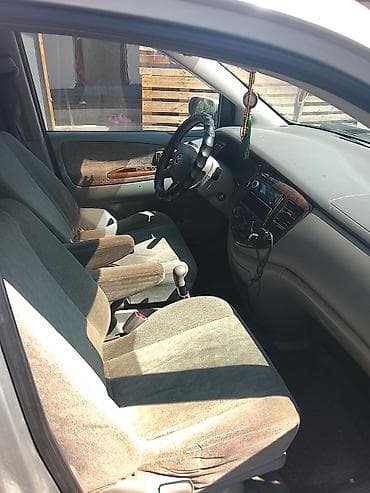 mazda 3: Mazda MPV: 2000 г., 2 л, Механика, Бензин, Минивэн — 4