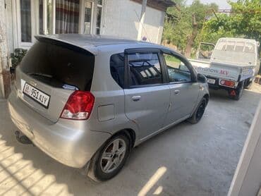 для кузовного ремонта: Chevrolet Aveo, практичный и экономичный хэтчбек. Этот автомобиль — 2