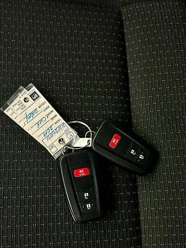 авто в распочку: Toyota C-HR: 2019 г., 2 л, Вариатор, Бензин, Кроссовер — 7