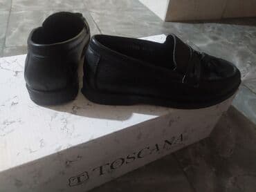 Платья: Продается детская обувь размер 33 — 2