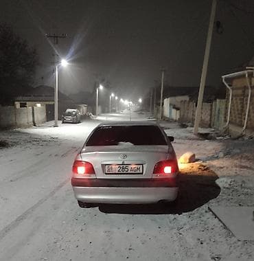 rav4 2004: Toyota Avensis: 2000 г., 2 л, Ручные, Бензин, Седан — 9