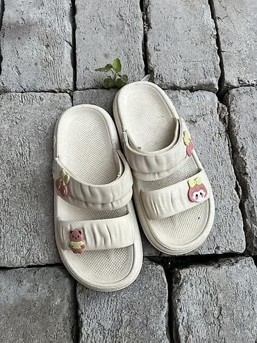 crocs: Размеры есть! Летние сланцы и кроксы с декором - Варианты моделей — 4