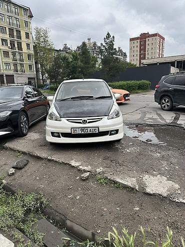 Honda Fit: 2003 г., 1.5 л, Вариатор, Бензин, Хэтчбэк