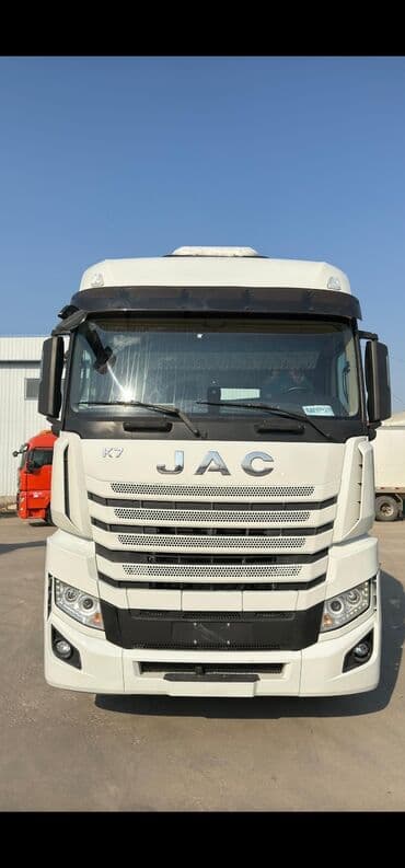 daf 75: Тягач, JAC — 9