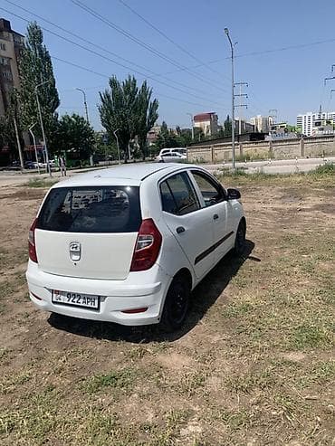 1 9 dci: Hyundai i10: 2011 г., 1.1 л, Механика, Бензин, Хэтчбэк — 7