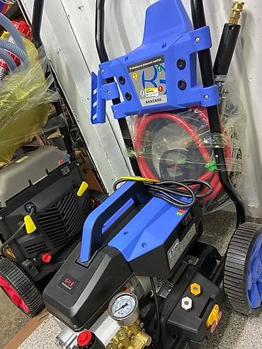 Кухонные принадлежности: Профессиональная мойка высокого давления на тележке Назначение: - — 2