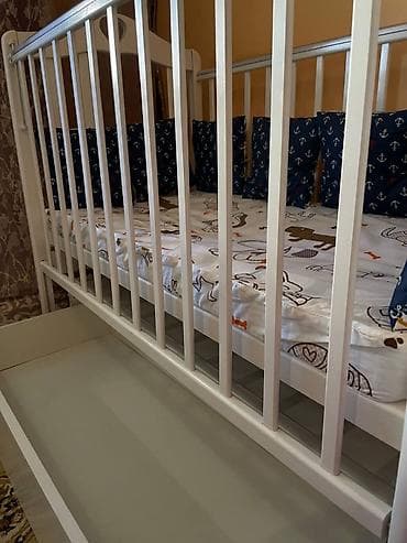 Керебеттер: Детская кроватка с маятниковым механизмом и выдвижным ящиком - Цвет — 2