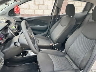 самые дешёвые авто: Chevrolet Spark: 2015 г., 1 л, Вариатор, Бензин, Хэтчбэк — 6