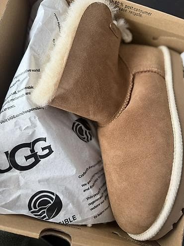 Угги, 40, UGG, Новый, цвет - Коричневый — 1
