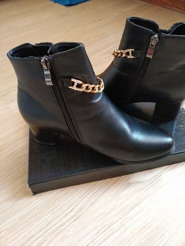 Ботильоы, Деми 
Состояние хорошее .
Торг возможен