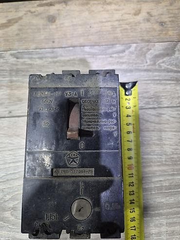 блоки питания 8: Рубильник(автомат) советский 2 шт
цена 1000сом за 2шт — 2