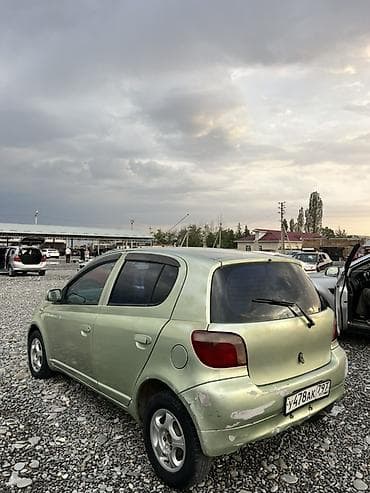 210 mers: Toyota Yaris: 2001 г., 1 л, Автомат, Бензин, Хэтчбэк — 6