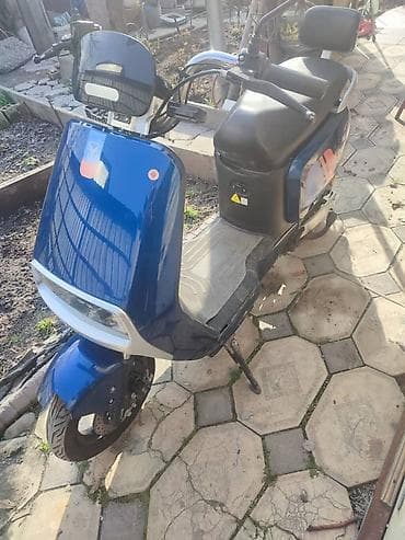 мото желмайан: Электрический скутер (синий)-Батарея литевая 500 -55км в час почти не — 2