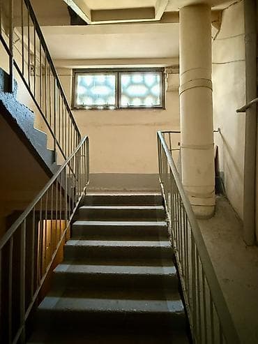 натали: 1 комната, 35 м², ул. Боконбаева / Гоголя 106 серия, 9 этаж, Старый ремонт — 8