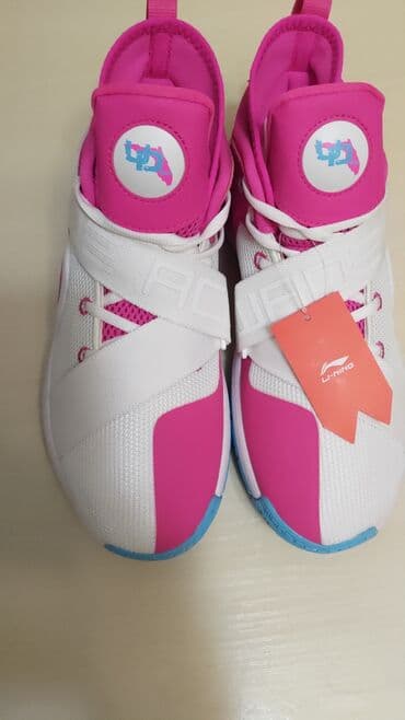 срочно в связи с переездом: Кроссовки Li-Ning (баскетбольные новые) 2 пары, цена 4000 за пару - — 9
