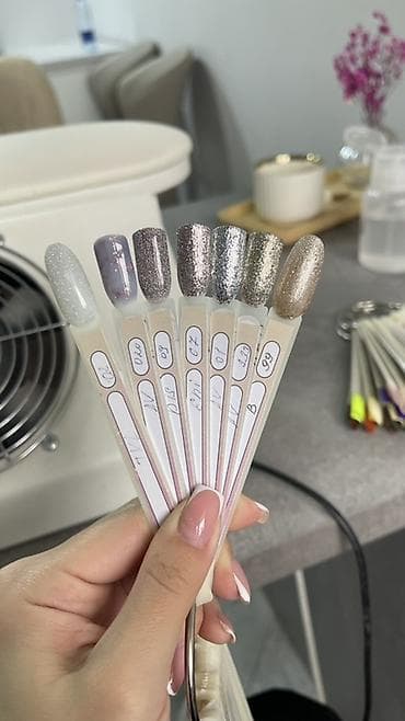 switch lite: 60 штук гель лаков В отличном состоянии Срок годности отличное новое — 4