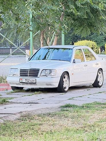 Mercedes-Benz W124: 1995 г., 3.2 л, Автомат, Бензин, Седан