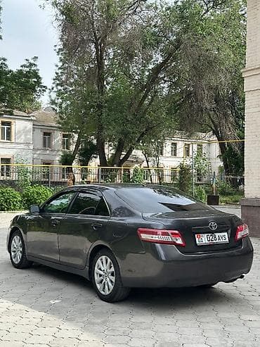 Транспорт: Toyota Camry: 2010 г., 2.5 л, Автомат, Бензин, Седан — 3