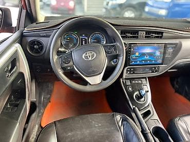 обмен на авто с доплатой: Toyota Corolla: 2017 г., 1.8 л, Автомат, Гибрид, Седан — 5