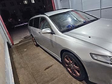 Транспорт: Honda Accord: 2008 г., 2 л, Автомат, Бензин, Универсал — 5