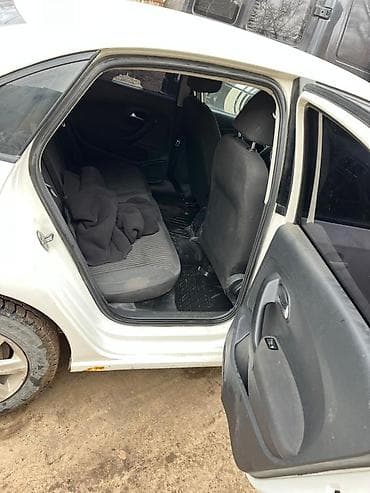 audi a2: Volkswagen Polo: 2012 г., Ручные, Седан — 2